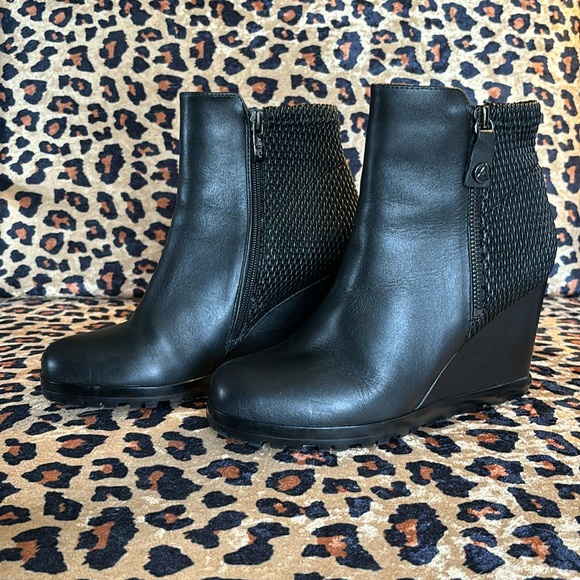 artica Shoes - Arctica Almaty waterproof NWOT size 7